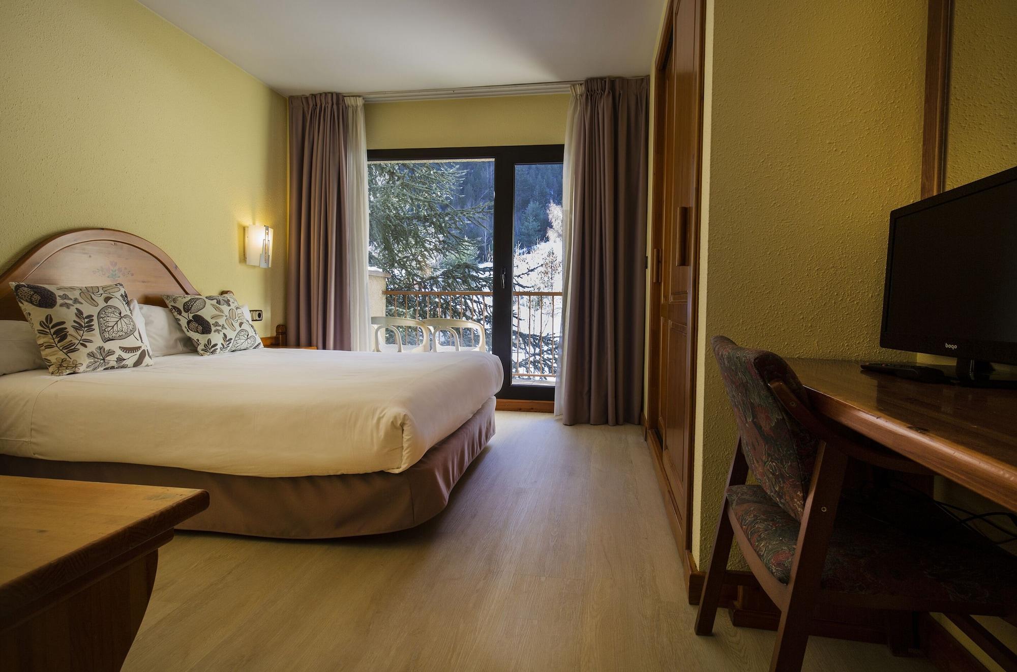 Hotel Sant Gothard Arinsal Exterior photo