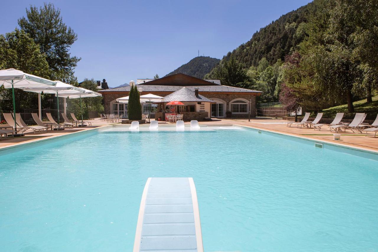 Hotel Sant Gothard Arinsal Exterior photo